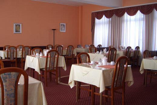 Alpenblick Garni Отель 3*